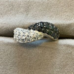 Elegant Sterling Silver Black and White Crystal Ring
